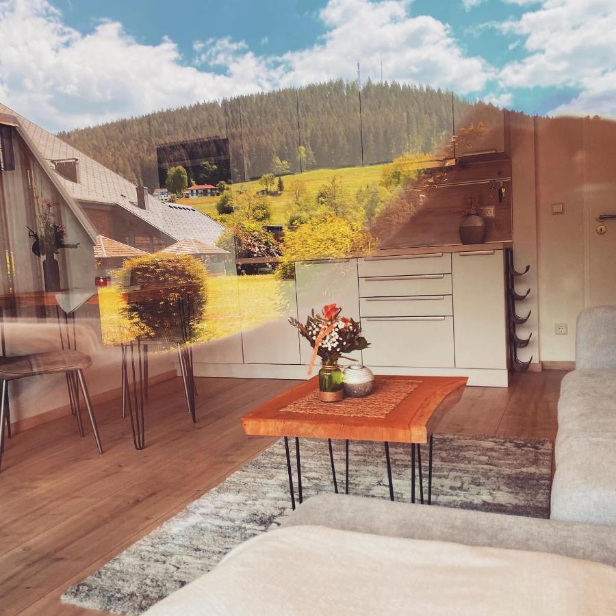 Ferienwohnung Guenter Im Tonbachtal バイアースブロン エクステリア 写真